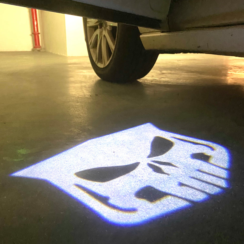 AUDI LOGO PROJECTOT LIGHTS Nr.19 (الكمية 1 = 2 Logo Films /2 أضواء الباب)