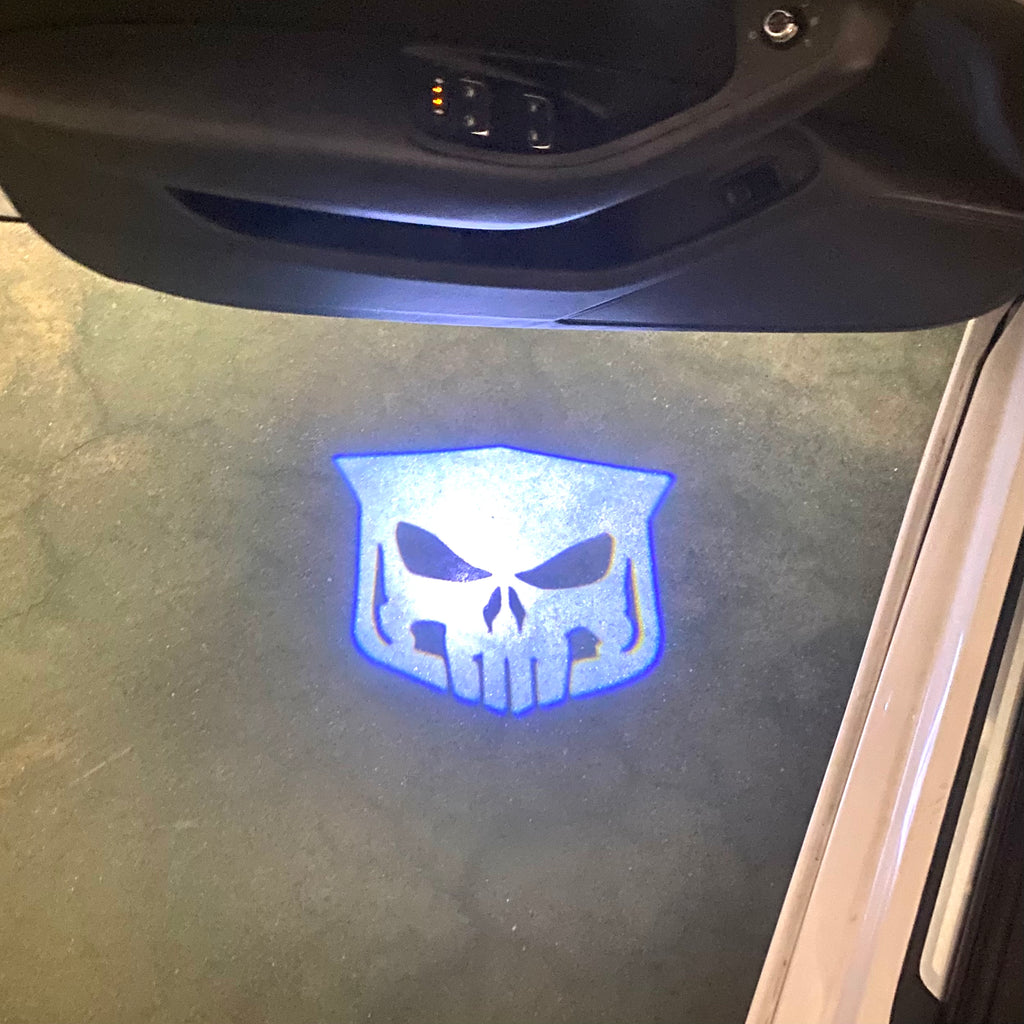 AUDI LOGO PROJECTOT LIGHTS Nr.19 (الكمية 1 = 2 Logo Films /2 أضواء الباب)