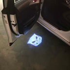 AUDI LOGO PROJECTOT LIGHTS Nr.19 (الكمية 1 = 2 Logo Films /2 أضواء الباب)