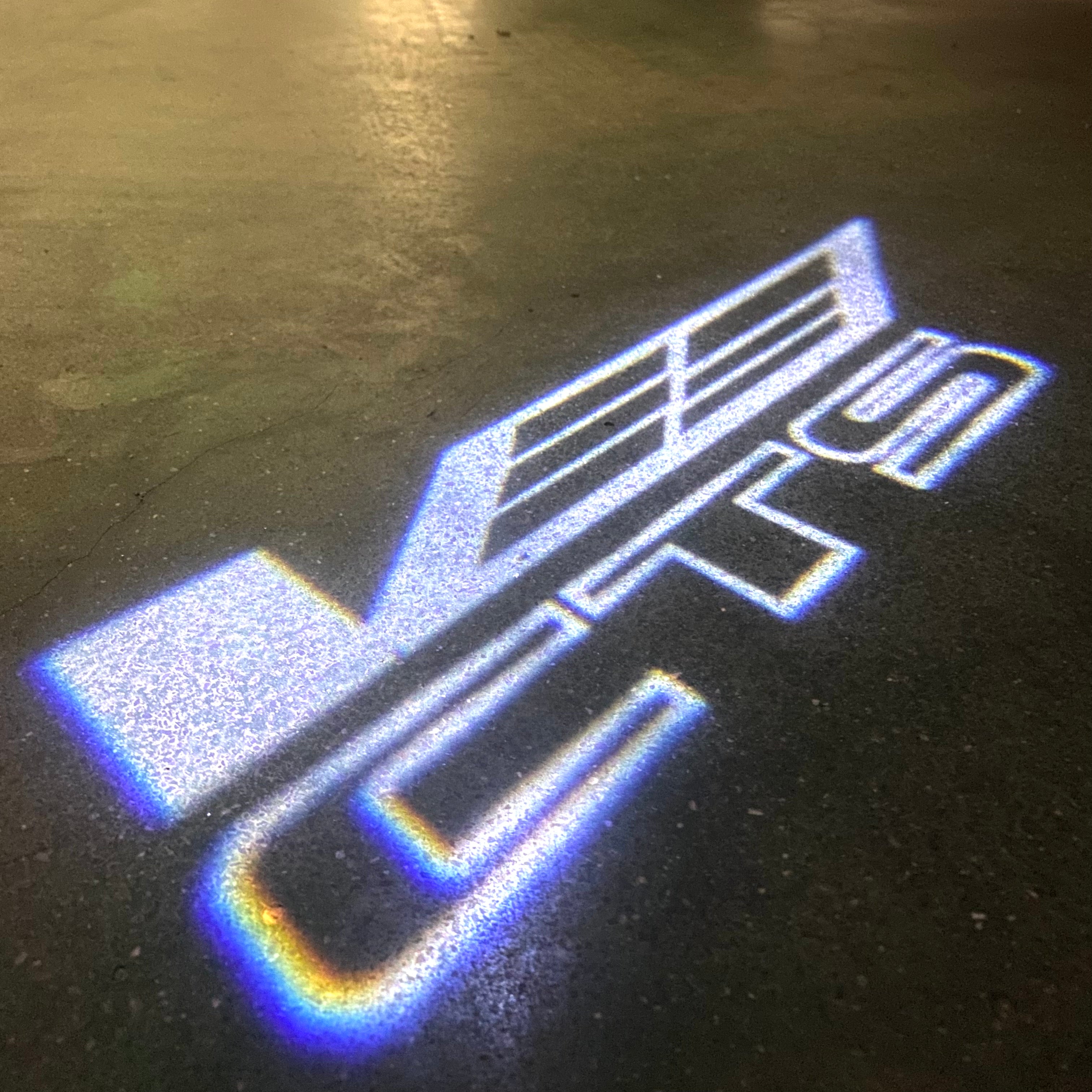 AUDI LOGO PROJECTOT LIGHTS Nr.19 (الكمية 1 = 2 Logo Films /2 أضواء الباب)