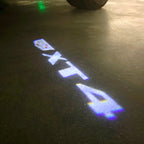AUDI LOGO PROJECTOT LIGHTS Nr.19 (الكمية 1 = 2 Logo Films /2 أضواء الباب)