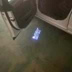 AUDI LOGO PROJECTOT LIGHTS Nr.19 (الكمية 1 = 2 Logo Films /2 أضواء الباب)