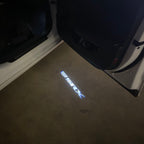 AUDI LOGO PROJECTOT LIGHTS Nr.19 (الكمية 1 = 2 Logo Films /2 أضواء الباب)