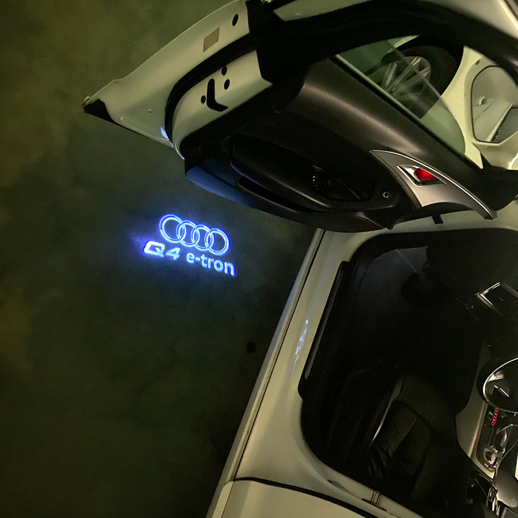 AUDI LOGO PROJECTOT LIGHTS Nr.120 (الكمية 1 = 2 Logo Films /2 أضواء الباب)