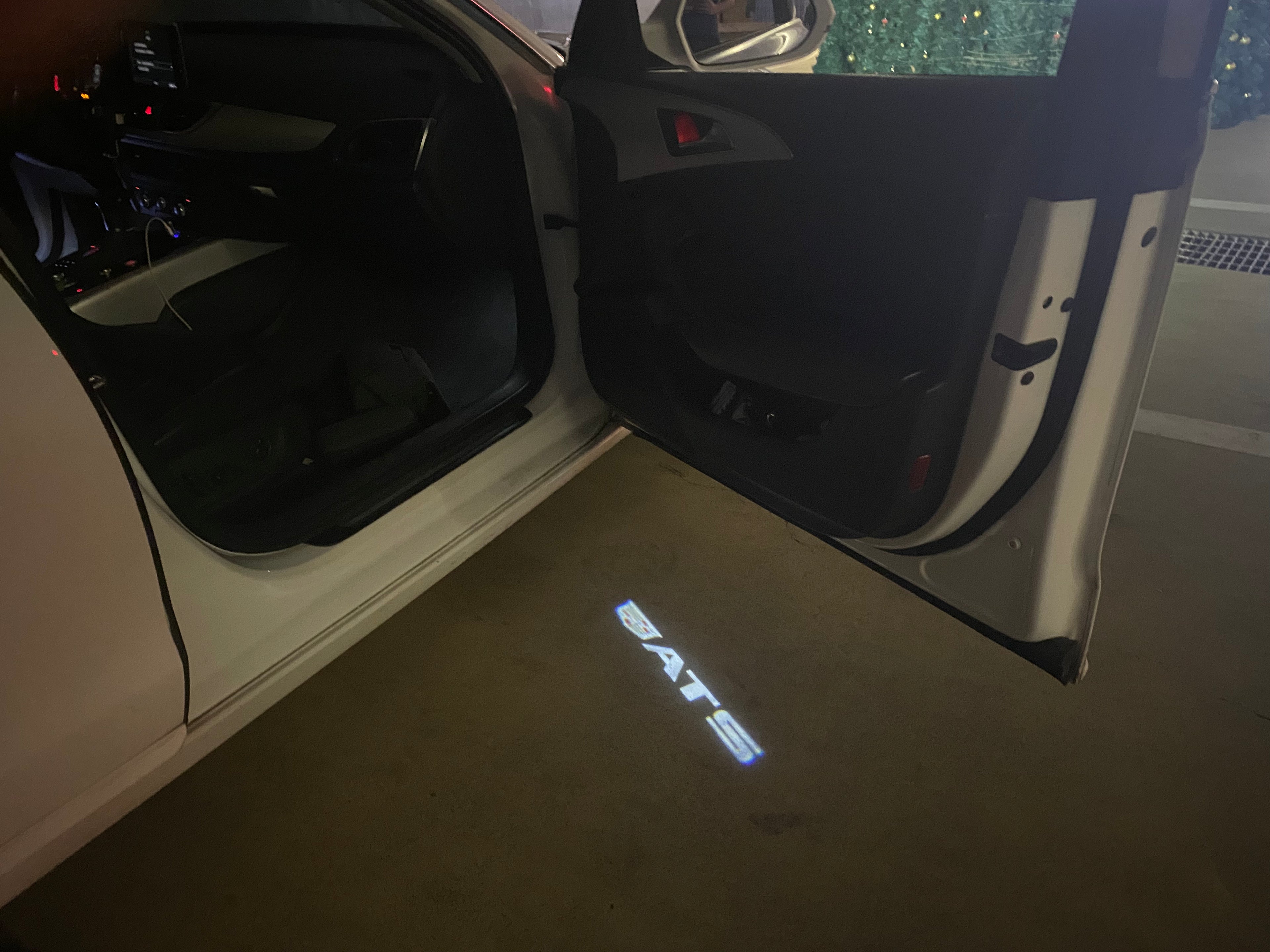 AUDI LOGO PROJECTOT LIGHTS Nr.19 (الكمية 1 = 2 Logo Films /2 أضواء الباب)