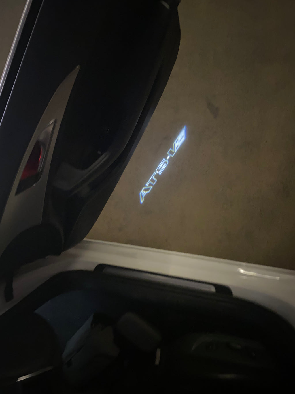 AUDI LOGO PROJECTOT LIGHTS Nr.19 (الكمية 1 = 2 Logo Films /2 أضواء الباب)