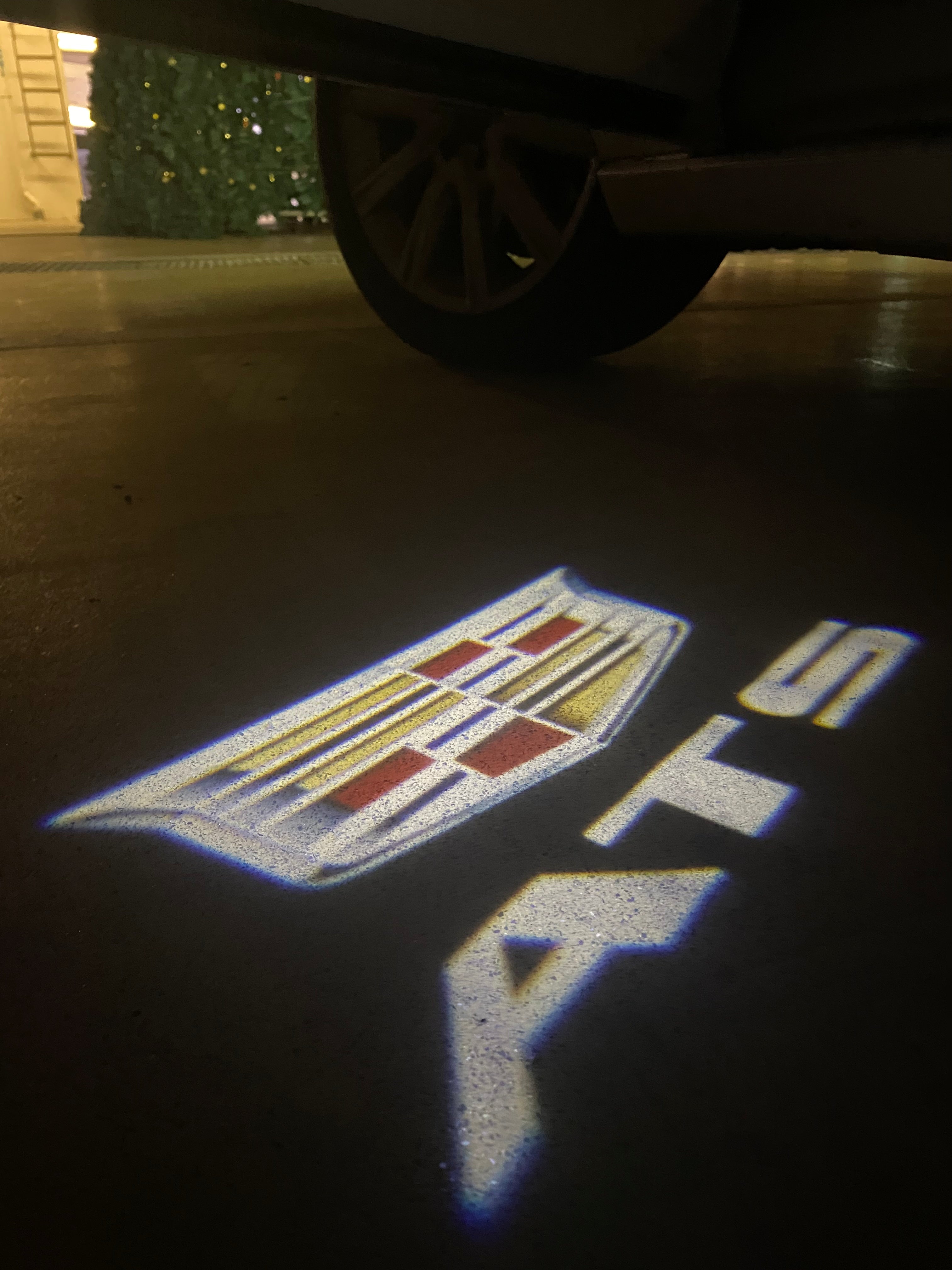 AUDI LOGO PROJECTOT LIGHTS Nr.19 (الكمية 1 = 2 Logo Films /2 أضواء الباب)