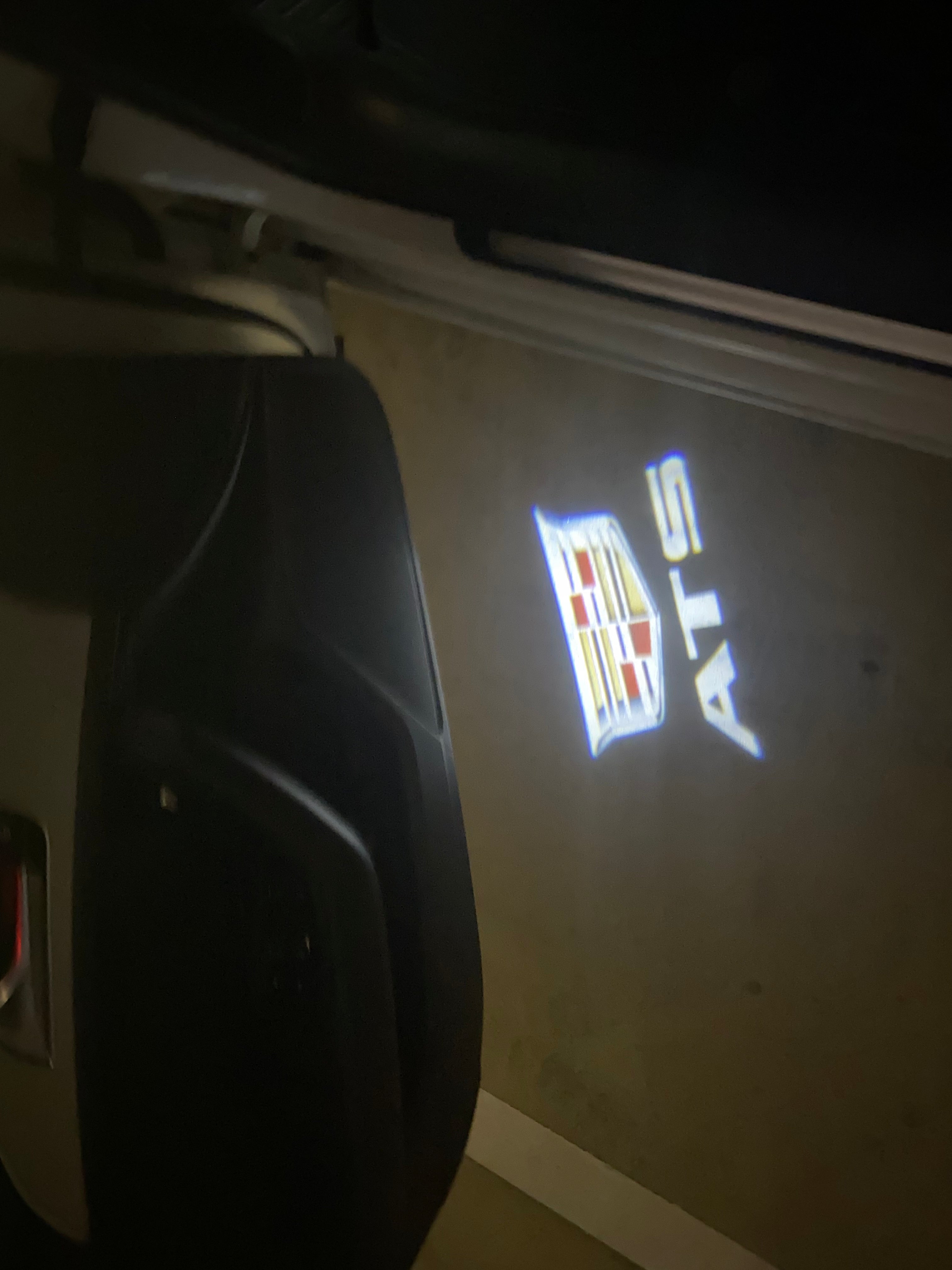 AUDI LOGO PROJECTOT LIGHTS Nr.19 (الكمية 1 = 2 Logo Films /2 أضواء الباب)