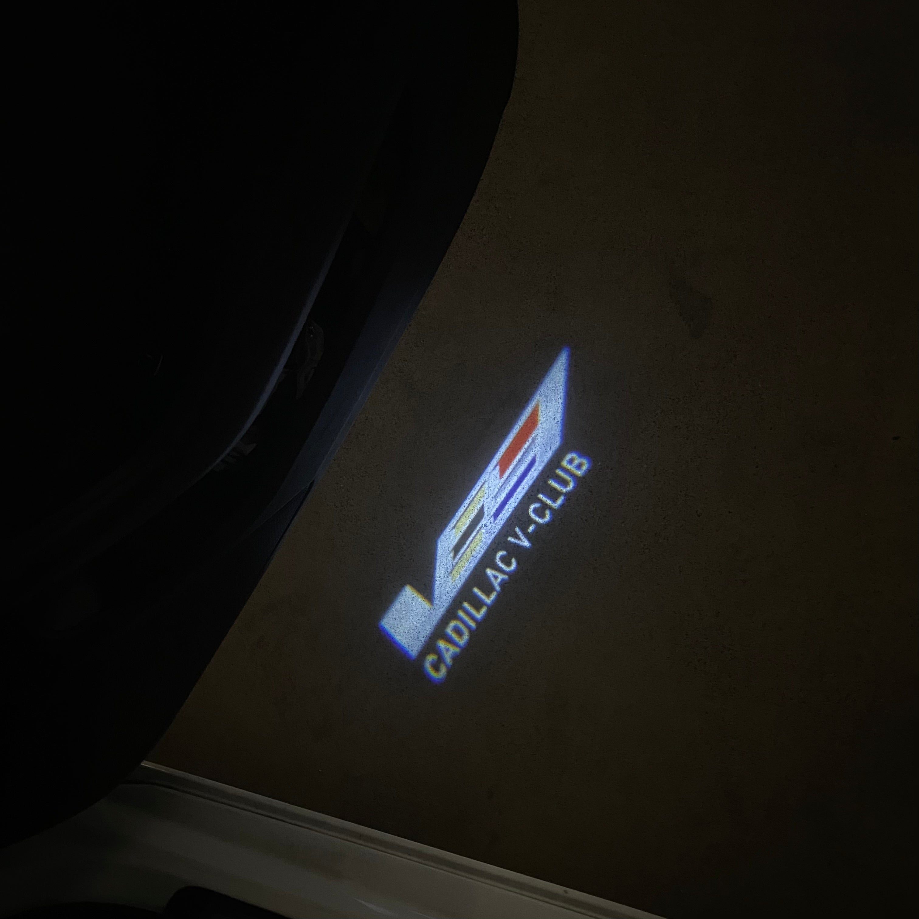 AUDI LOGO PROJECTOT LIGHTS Nr.19 (الكمية 1 = 2 Logo Films /2 أضواء الباب)