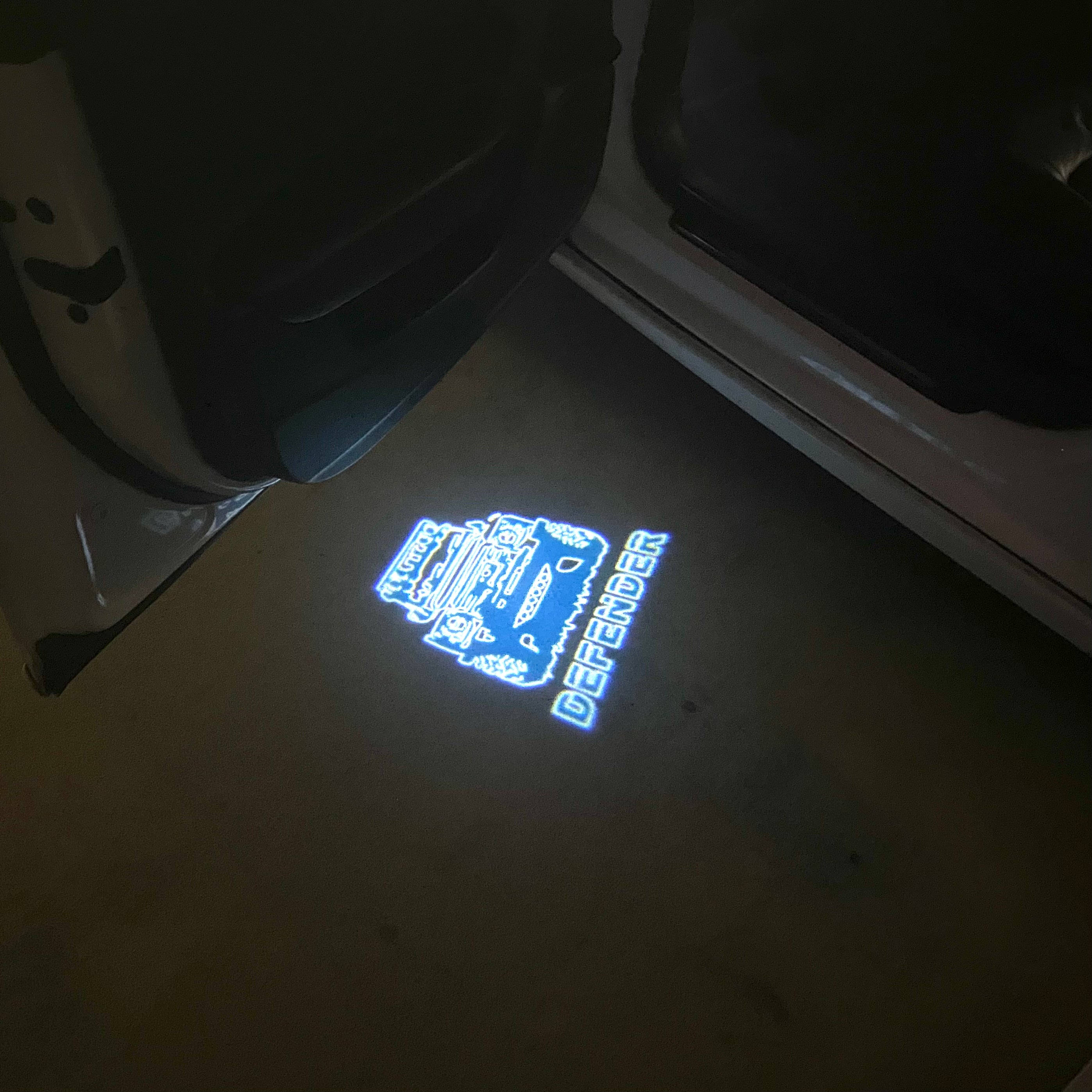 Land Rover LOGO PROJECROTR LIGHTS Nr.04 (الكمية 1 = 1 مجموعة / 2 أضواء باب)