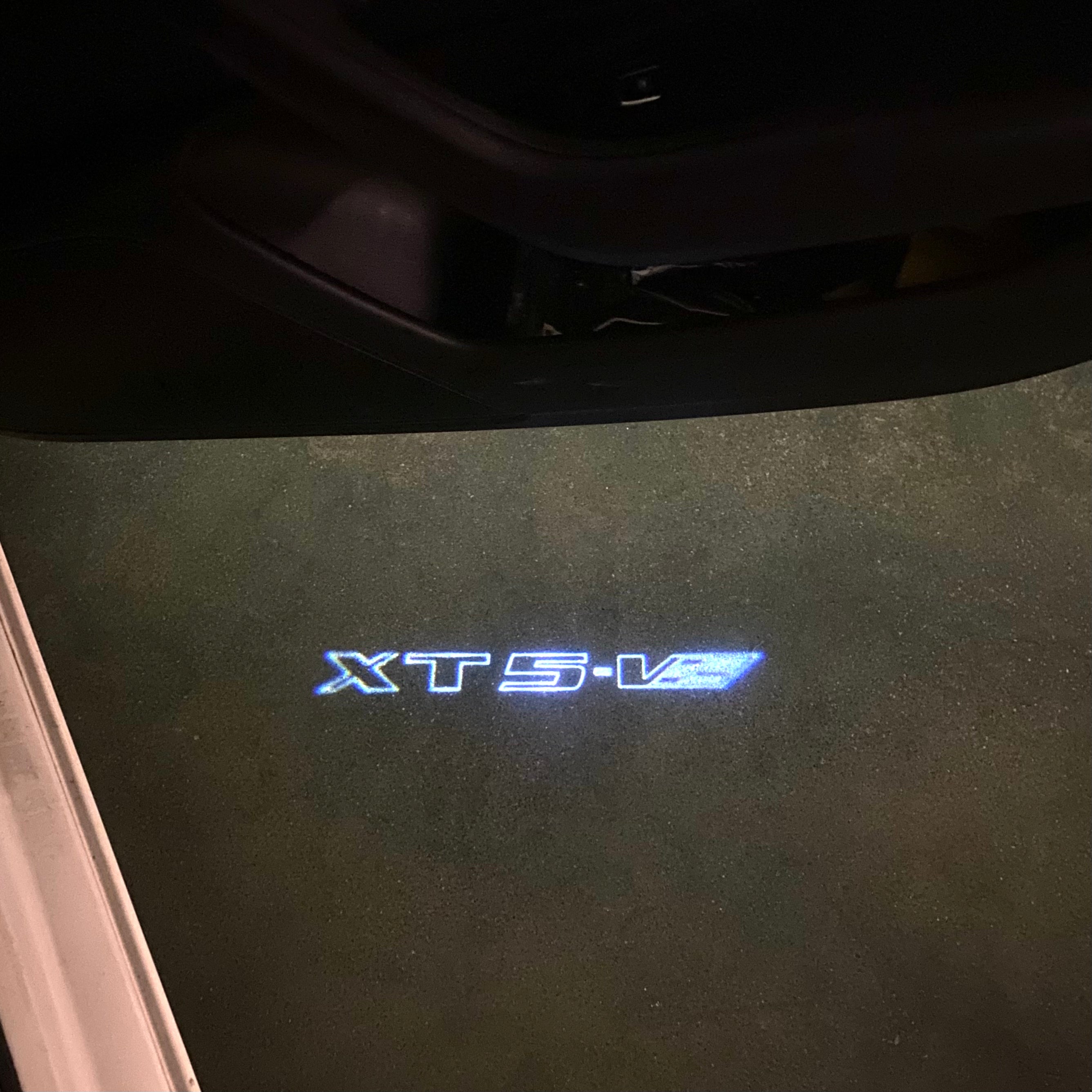 AUDI LOGO PROJECTOT LIGHTS Nr.19 (الكمية 1 = 2 Logo Films /2 أضواء الباب)