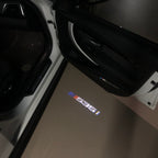 BMW M3 LOGO PROJECTOR LIGHTS Nr.24 (الكمية 1 = 1 مجموعة / 2 أضواء باب)