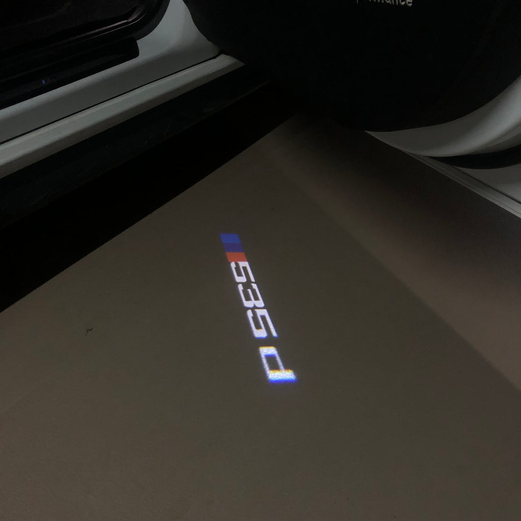 BMW M3 LOGO PROJECTOR LIGHTS Nr.24 (الكمية 1 = 1 مجموعة / 2 أضواء باب)