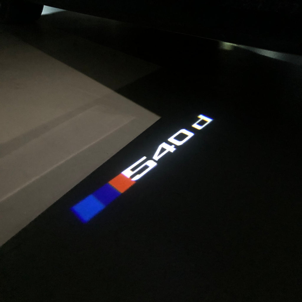 BMW M3 LOGO PROJECTOR LIGHTS Nr.24 (الكمية 1 = 1 مجموعة / 2 أضواء باب)
