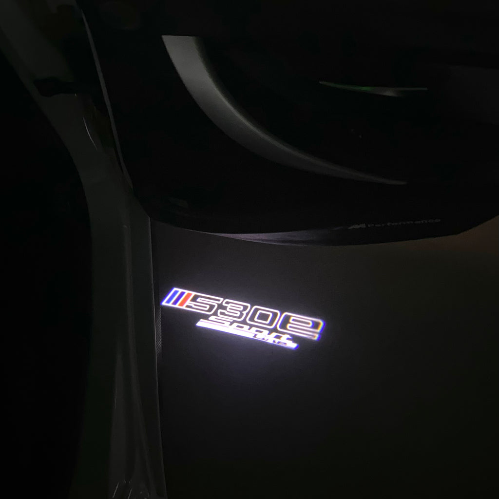 BMW M3 LOGO PROJECTOR LIGHTS Nr.24 (الكمية 1 = 1 مجموعة / 2 أضواء باب)