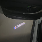 BMW M3 LOGO PROJECTOR LIGHTS Nr.24 (الكمية 1 = 1 مجموعة / 2 أضواء باب)