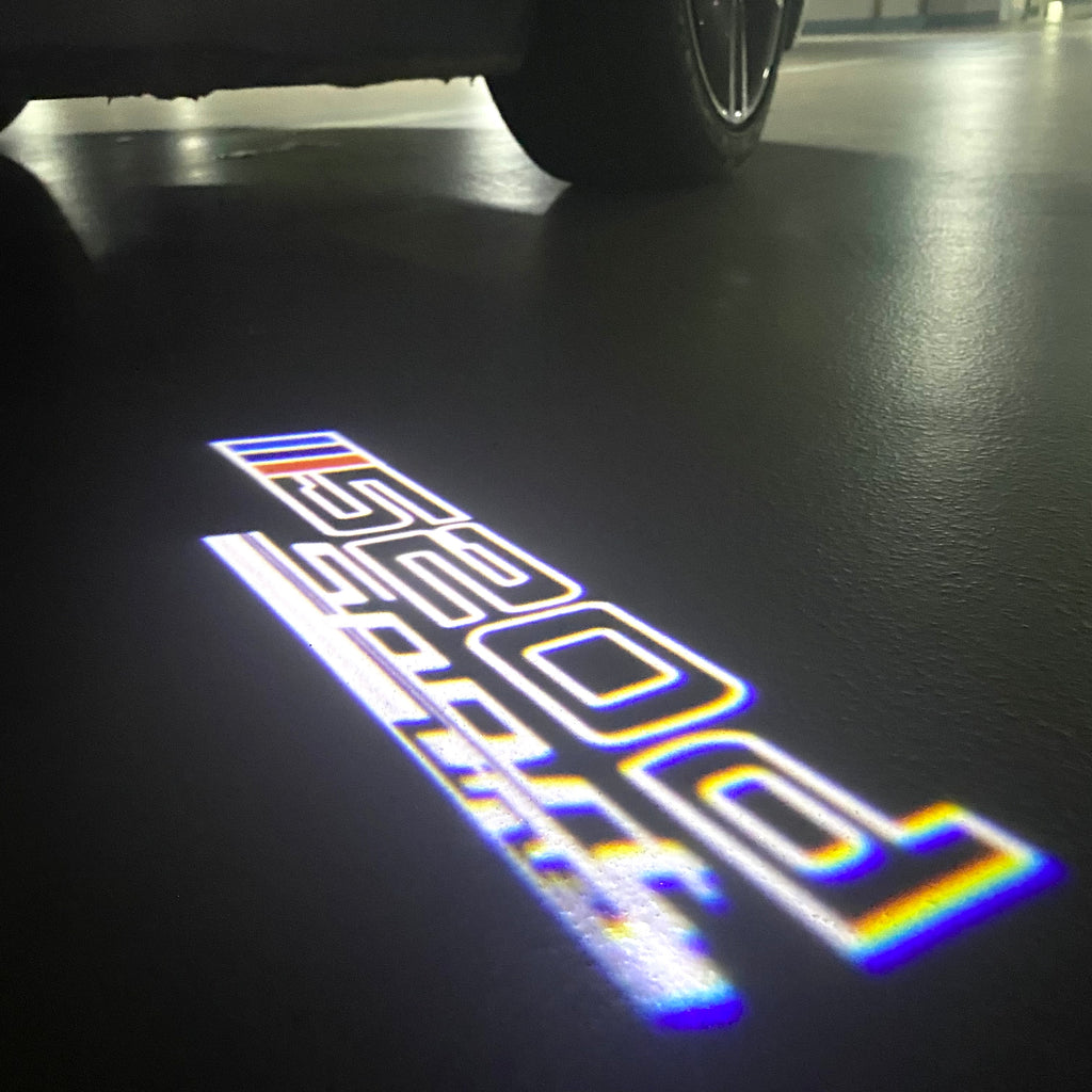 BMW M3 LOGO PROJECTOR LIGHTS Nr.24 (الكمية 1 = 1 مجموعة / 2 أضواء باب)