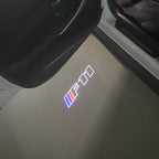 BMW M3 LOGO PROJECTOR LIGHTS Nr.24 (الكمية 1 = 1 مجموعة / 2 أضواء باب)