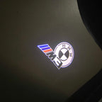 BMW M3 LOGO PROJECTOR LIGHTS Nr.24 (الكمية 1 = 1 مجموعة / 2 أضواء باب)