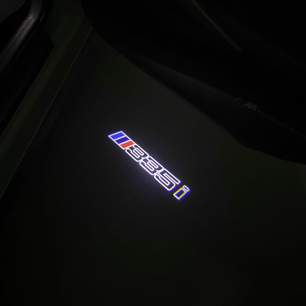 BMW M3 LOGO PROJECTOR LIGHTS Nr.24 (الكمية 1 = 1 مجموعة / 2 أضواء باب)