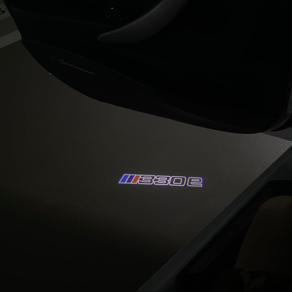 BMW M3 LOGO PROJECTOR LIGHTS Nr.24 (الكمية 1 = 1 مجموعة / 2 أضواء باب)