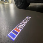 BMW M3 LOGO PROJECTOR LIGHTS Nr.24 (الكمية 1 = 1 مجموعة / 2 أضواء باب)