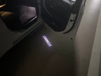 BMW M3 LOGO PROJECTOR LIGHTS Nr.24 (الكمية 1 = 1 مجموعة / 2 أضواء باب)
