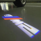 BMW M3 LOGO PROJECTOR LIGHTS Nr.24 (الكمية 1 = 1 مجموعة / 2 أضواء باب)