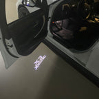 BMW M3 LOGO PROJECTOR LIGHTS Nr.24 (الكمية 1 = 1 مجموعة / 2 أضواء باب)
