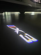 BMW M3 LOGO PROJECTOR LIGHTS Nr.24 (الكمية 1 = 1 مجموعة / 2 أضواء باب)