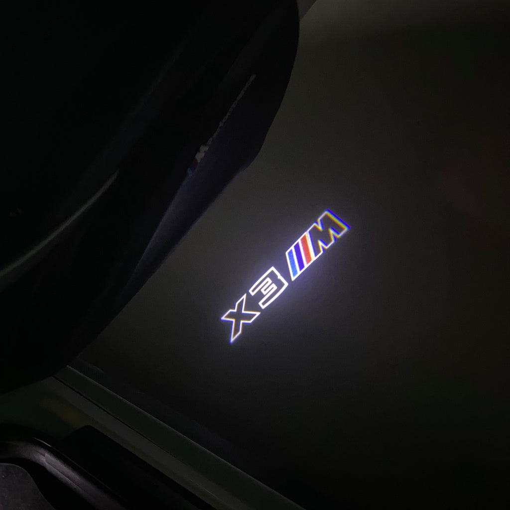 BMW M3 LOGO PROJECTOR LIGHTS Nr.24 (الكمية 1 = 1 مجموعة / 2 أضواء باب)