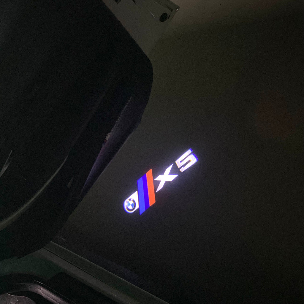 BMW M3 LOGO PROJECTOR LIGHTS Nr.24 (الكمية 1 = 1 مجموعة / 2 أضواء باب)