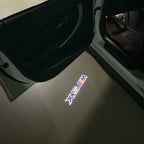 BMW M3 LOGO PROJECTOR LIGHTS Nr.24 (الكمية 1 = 1 مجموعة / 2 أضواء باب)