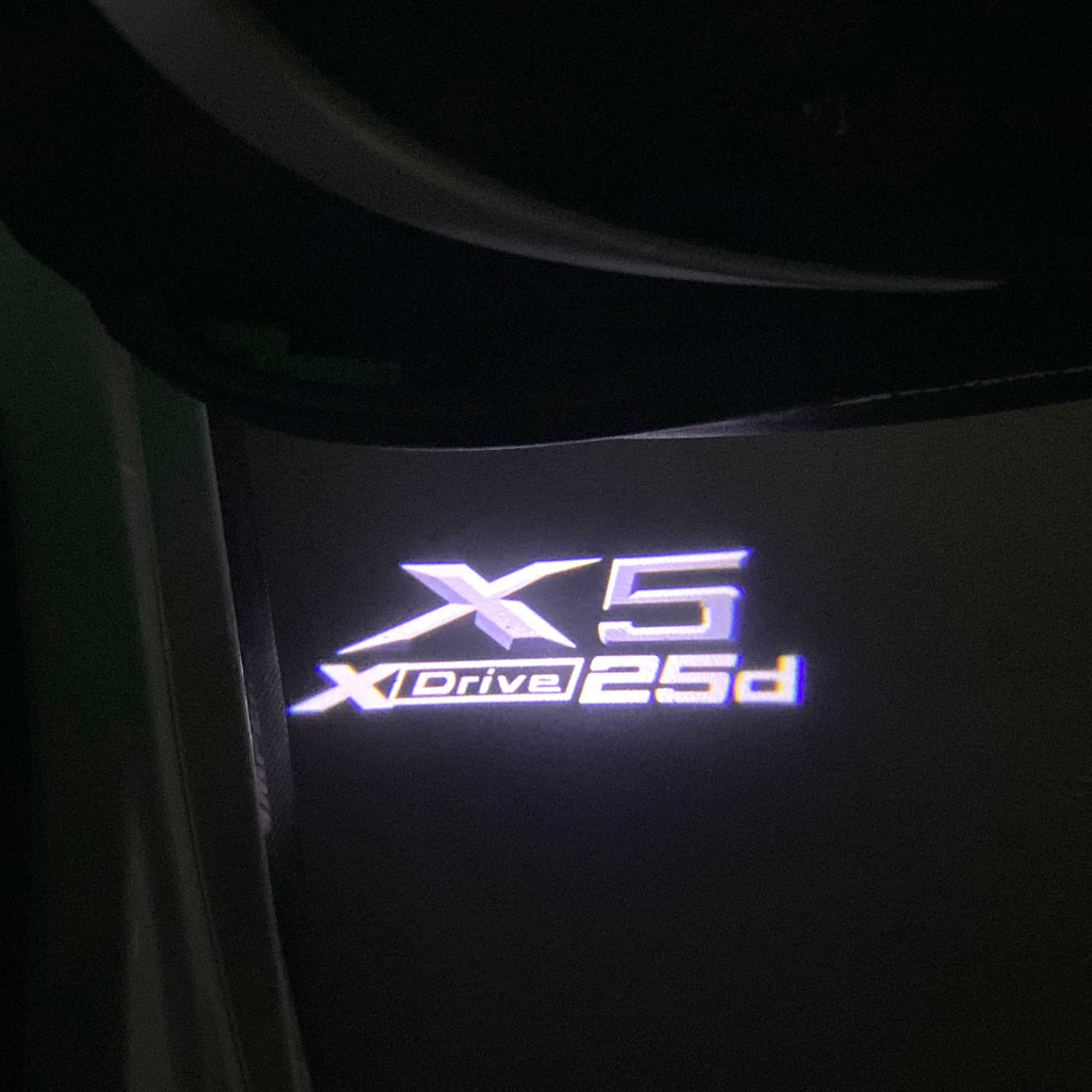 BMW M3 LOGO PROJECTOR LIGHTS Nr.24 (الكمية 1 = 1 مجموعة / 2 أضواء باب)