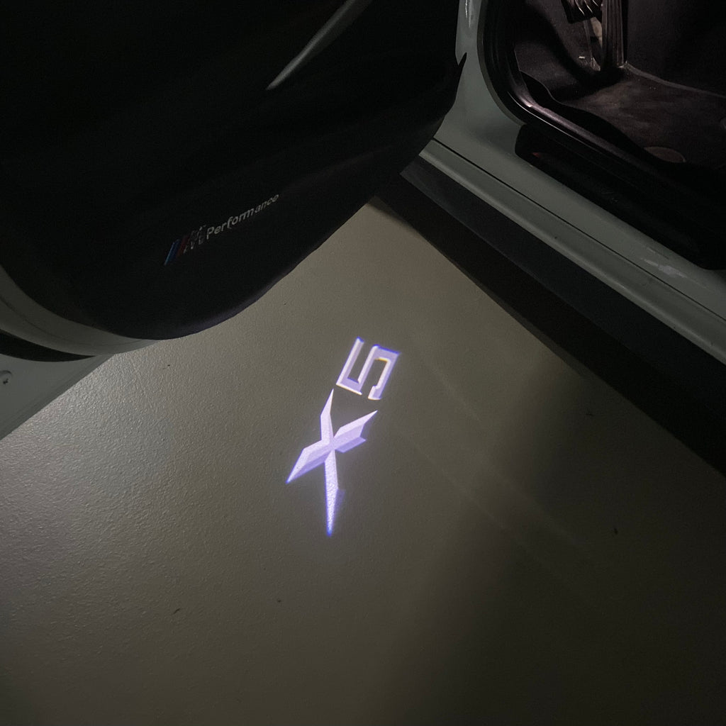 BMW M3 LOGO PROJECTOR LIGHTS Nr.24 (الكمية 1 = 1 مجموعة / 2 أضواء باب)