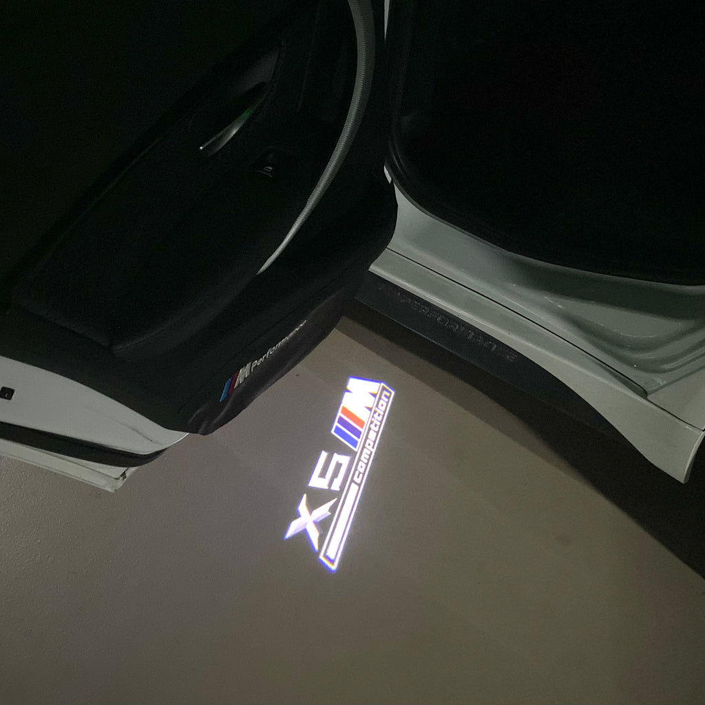 BMW M3 LOGO PROJECTOR LIGHTS Nr.24 (الكمية 1 = 1 مجموعة / 2 أضواء باب)