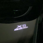 BMW M3 LOGO PROJECTOR LIGHTS Nr.24 (الكمية 1 = 1 مجموعة / 2 أضواء باب)