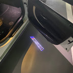 BMW M3 LOGO PROJECTOR LIGHTS Nr.24 (الكمية 1 = 1 مجموعة / 2 أضواء باب)