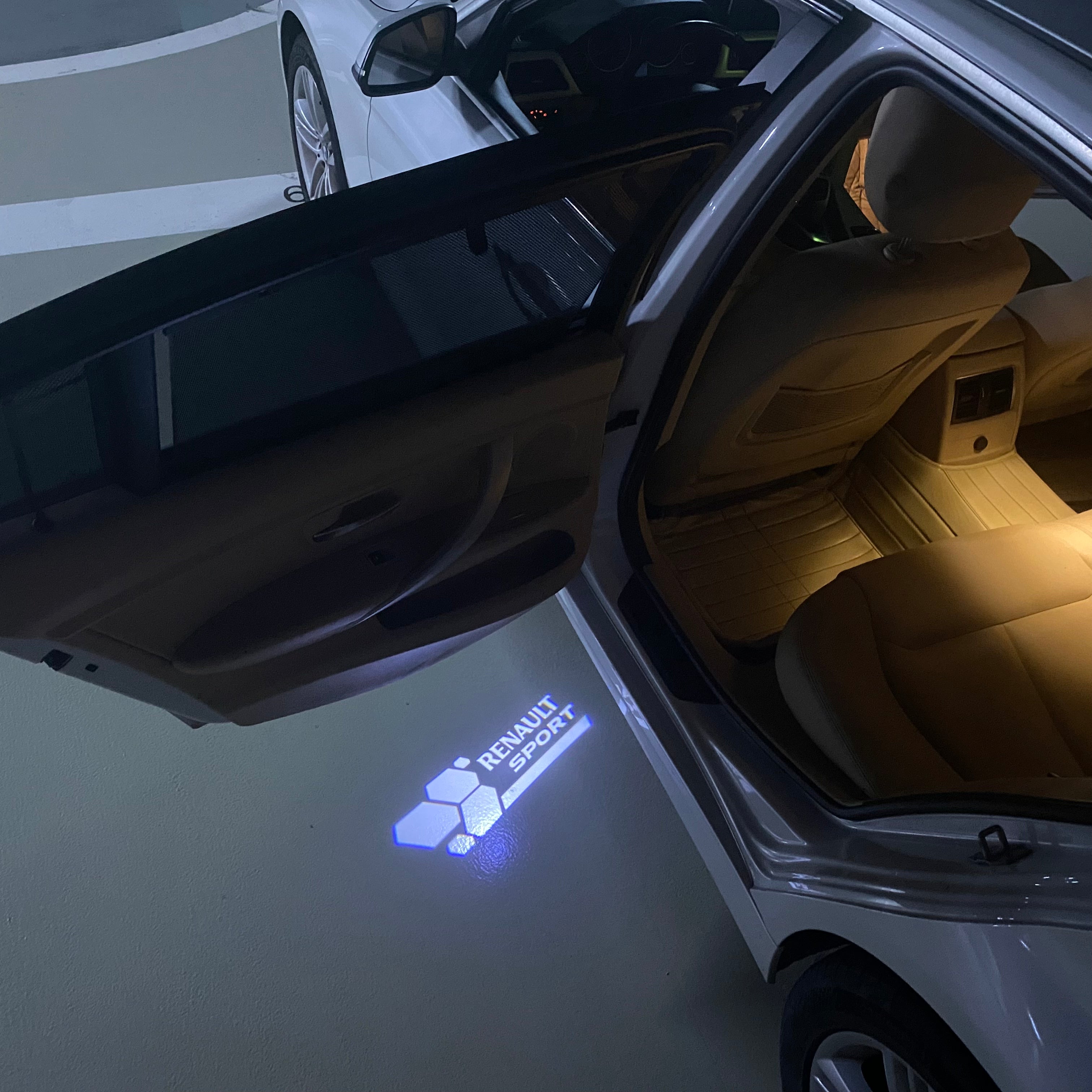 RENAULT Sport LOGO PROJECROTR LIGHTS Nr.0912 (quantity  1 =  2 Logo Film & 2 door lights)