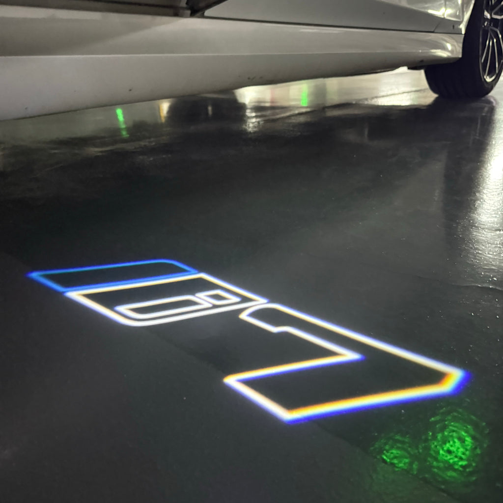 BMW M3 LOGO PROJECTOR LIGHTS Nr.24 (الكمية 1 = 1 مجموعة / 2 أضواء باب)