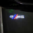 BMW M3 LOGO PROJECTOR LIGHTS Nr.24 (الكمية 1 = 1 مجموعة / 2 أضواء باب)