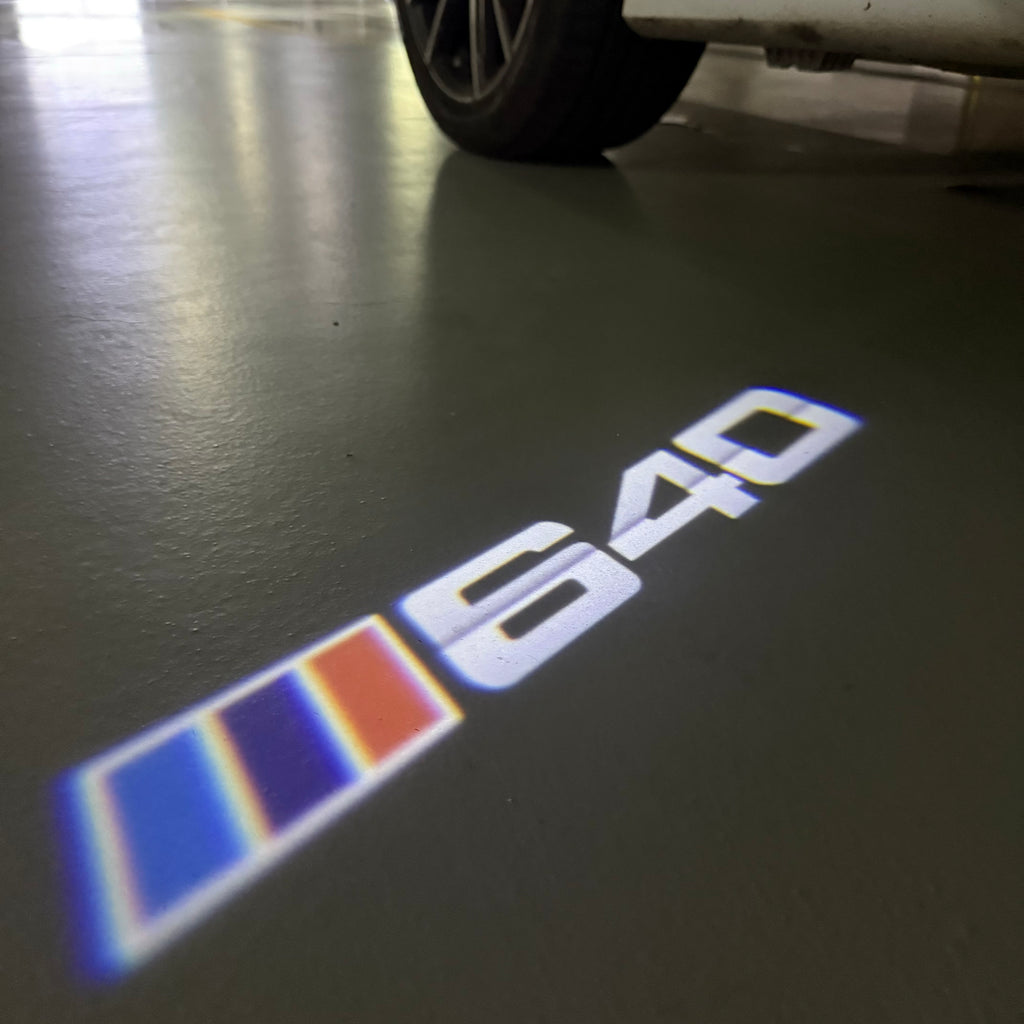 BMW M3 LOGO PROJECTOR LIGHTS Nr.24 (الكمية 1 = 1 مجموعة / 2 أضواء باب)