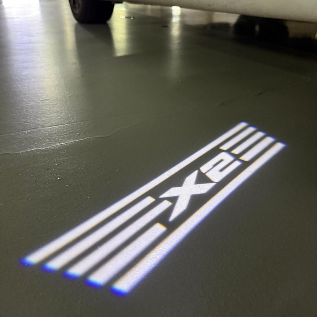 BMW M3 LOGO PROJECTOR LIGHTS Nr.24 (الكمية 1 = 1 مجموعة / 2 أضواء باب)