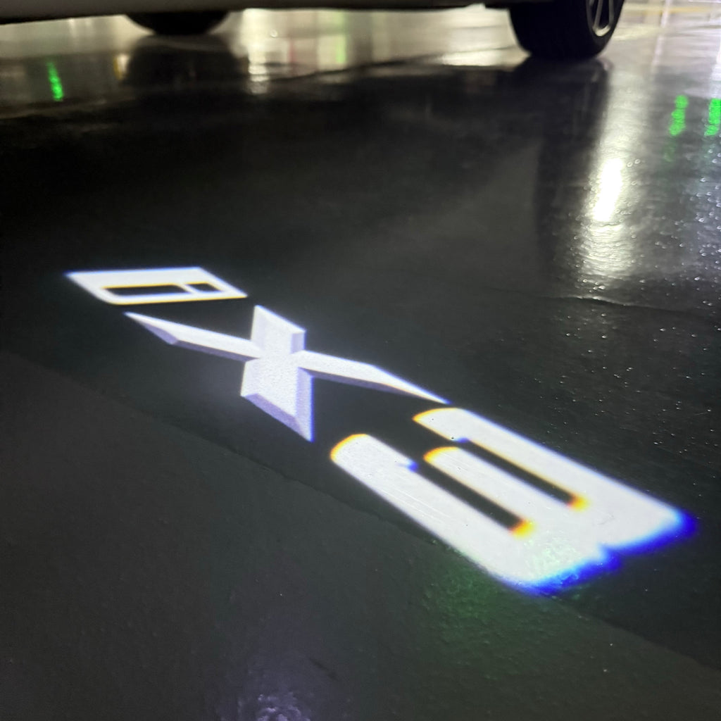BMW M3 LOGO PROJECTOR LIGHTS Nr.24 (الكمية 1 = 1 مجموعة / 2 أضواء باب)