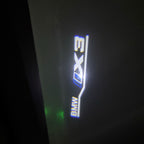 BMW M3 LOGO PROJECTOR LIGHTS Nr.24 (الكمية 1 = 1 مجموعة / 2 أضواء باب)
