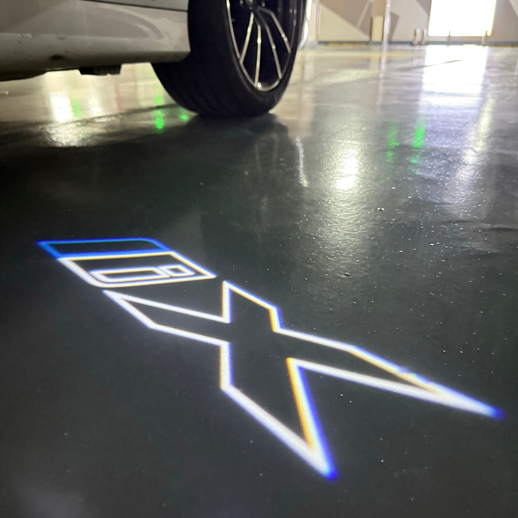 BMW M3 LOGO PROJECTOR LIGHTS Nr.24 (الكمية 1 = 1 مجموعة / 2 أضواء باب)