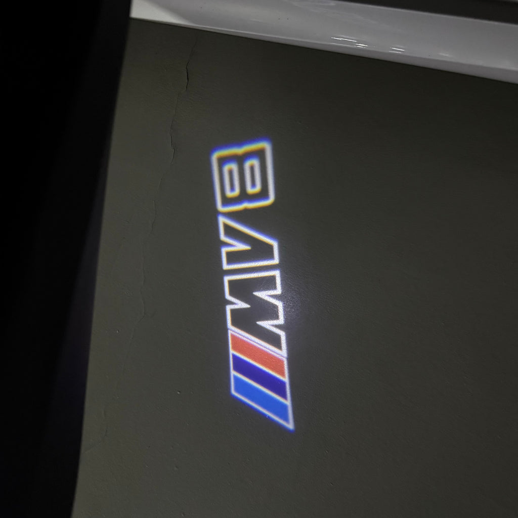 BMW M3 LOGO PROJECTOR LIGHTS Nr.24 (الكمية 1 = 1 مجموعة / 2 أضواء باب)