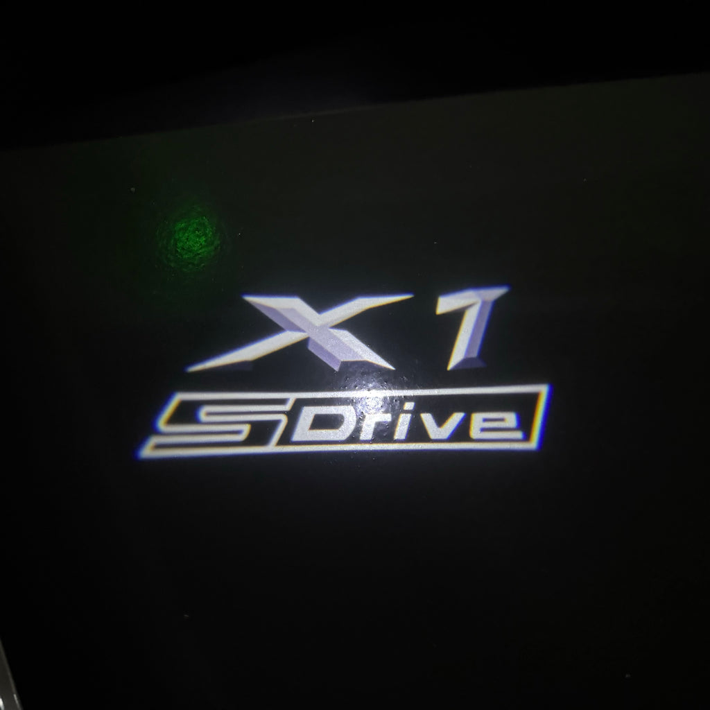 BMW M3 LOGO PROJECTOR LIGHTS Nr.24 (الكمية 1 = 1 مجموعة / 2 أضواء باب)