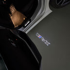 BMW M3 LOGO PROJECTOR LIGHTS Nr.24 (الكمية 1 = 1 مجموعة / 2 أضواء باب)
