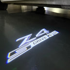 BMW M3 LOGO PROJECTOR LIGHTS Nr.24 (الكمية 1 = 1 مجموعة / 2 أضواء باب)